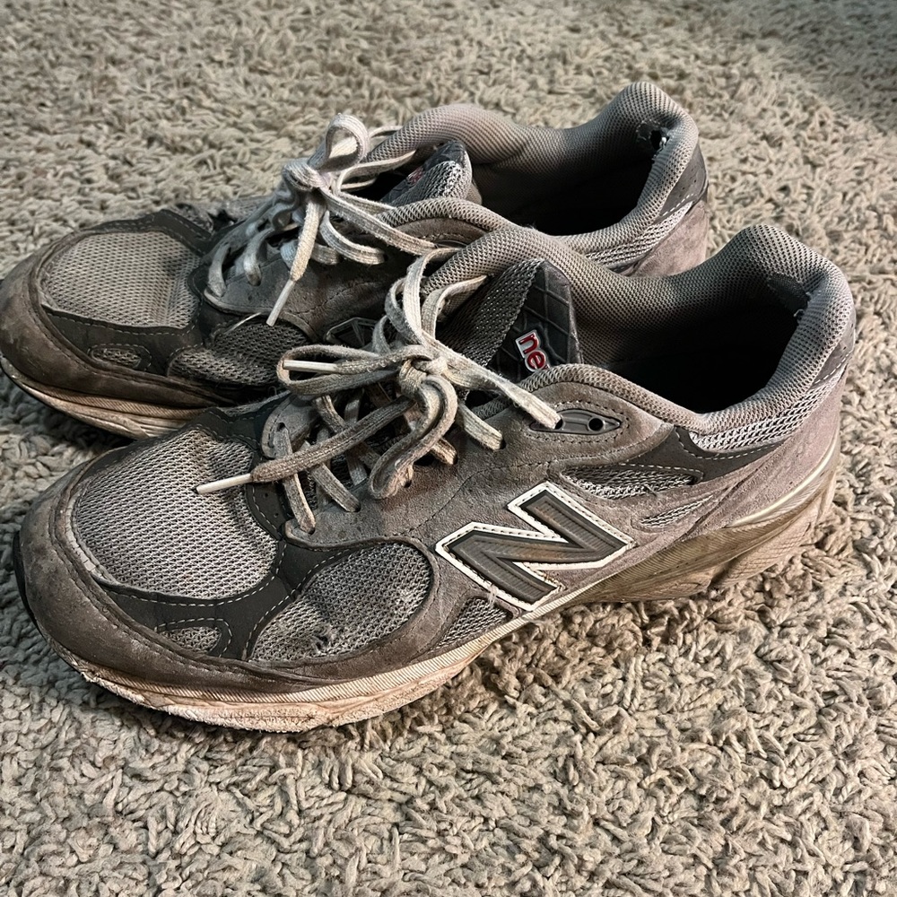 New Balance 990v3
